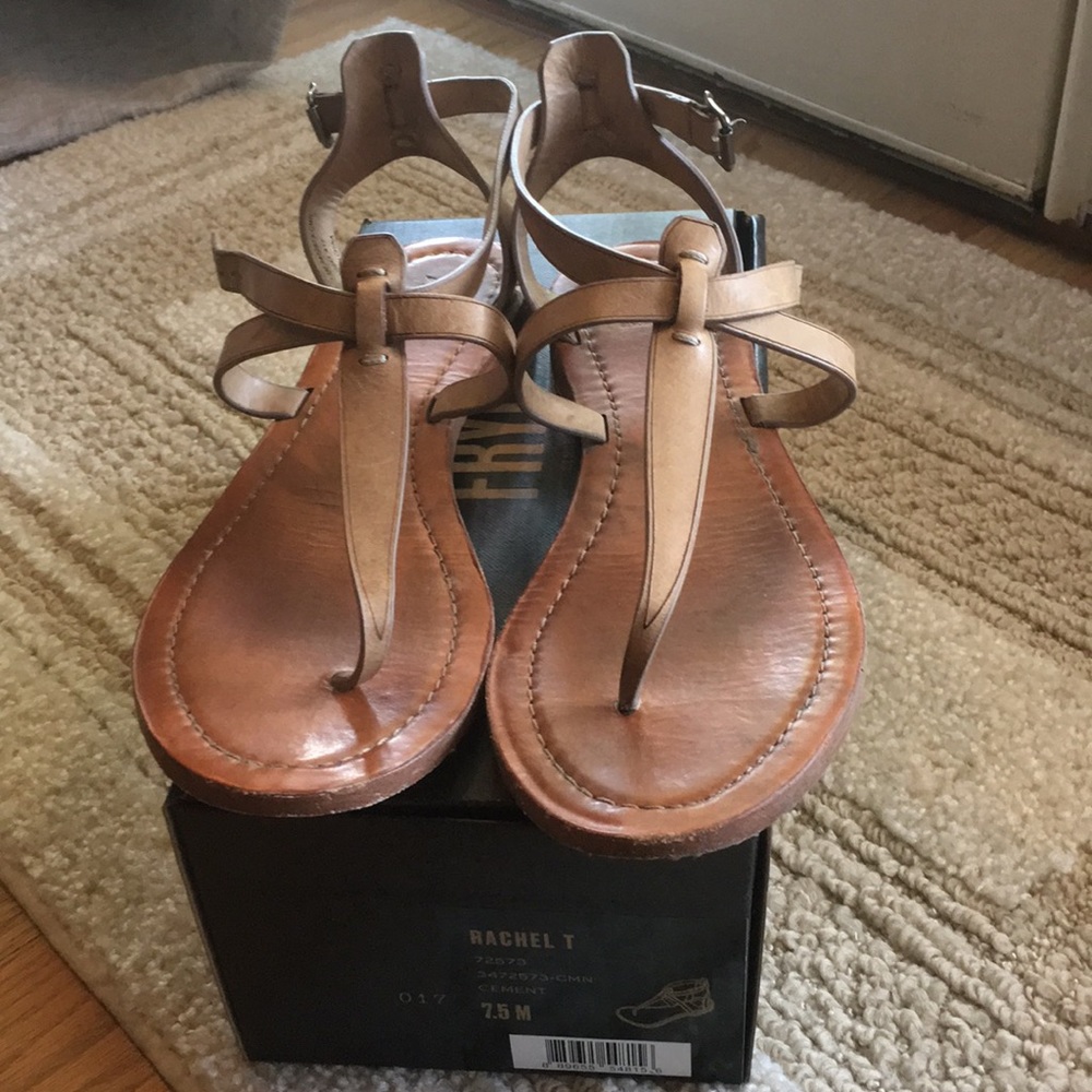Frye Rachel T Classic Thong Sandals